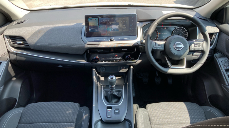 Nissan Qashqai 1.3 DiG-T MH Acenta Premium 5dr Petrol Hatchback